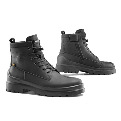 Falco Scout boots in black