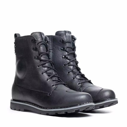 TCX Hero 2 boots in black