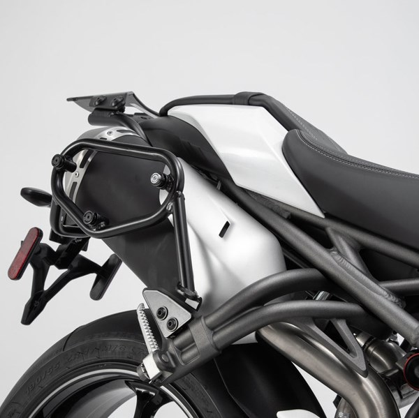 speed triple luggage